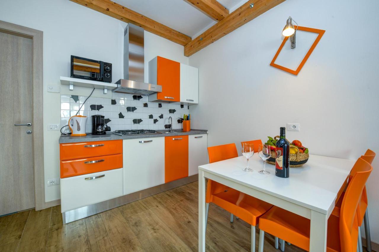 Casa Nel Borgo - Il Picchio Apartment Tremosine Екстериор снимка